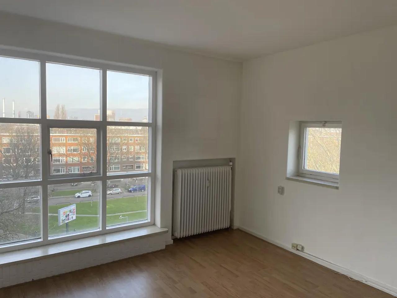 Available now: 3-room apartment near Zuidplein - Image 22