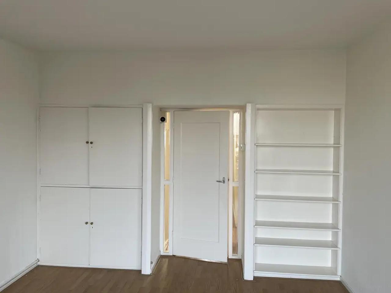 Available now: 3-room apartment near Zuidplein - Image 23