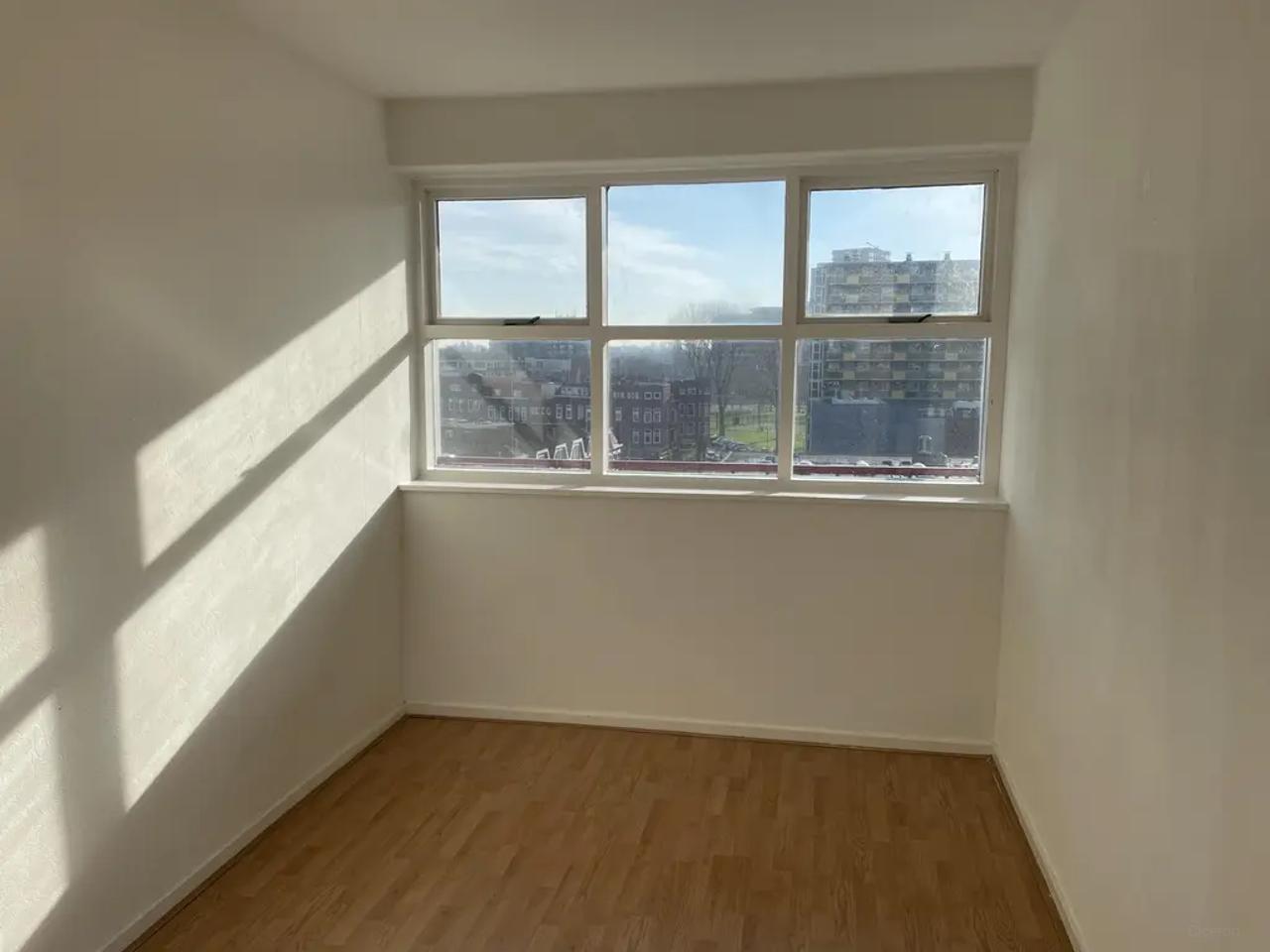 Available now: 3-room apartment near Zuidplein - Image 32
