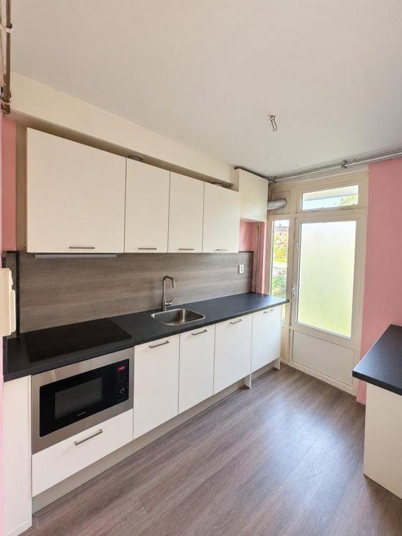 Apartment with 75 m² garden in Assen - Image 4