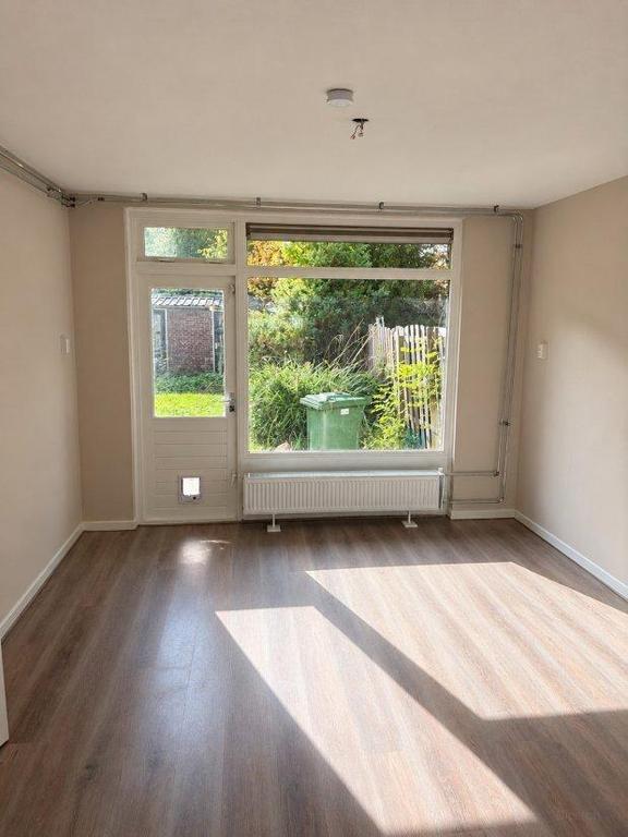 Apartment with 75 m² garden in Assen - Image 6