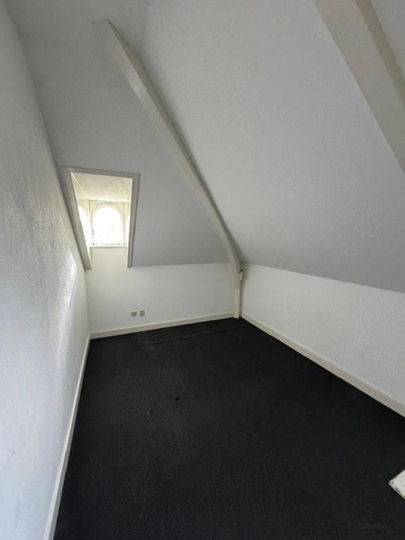 125 m² Penthouse with 4 Bedrooms - Image 16