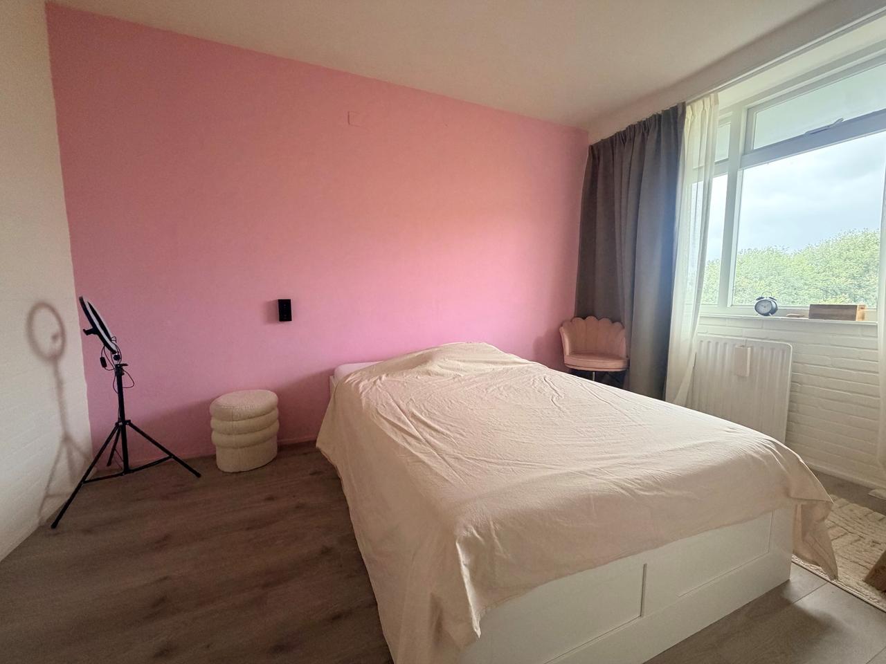 Four-room apartment with balcony in Utrecht - Image 11
