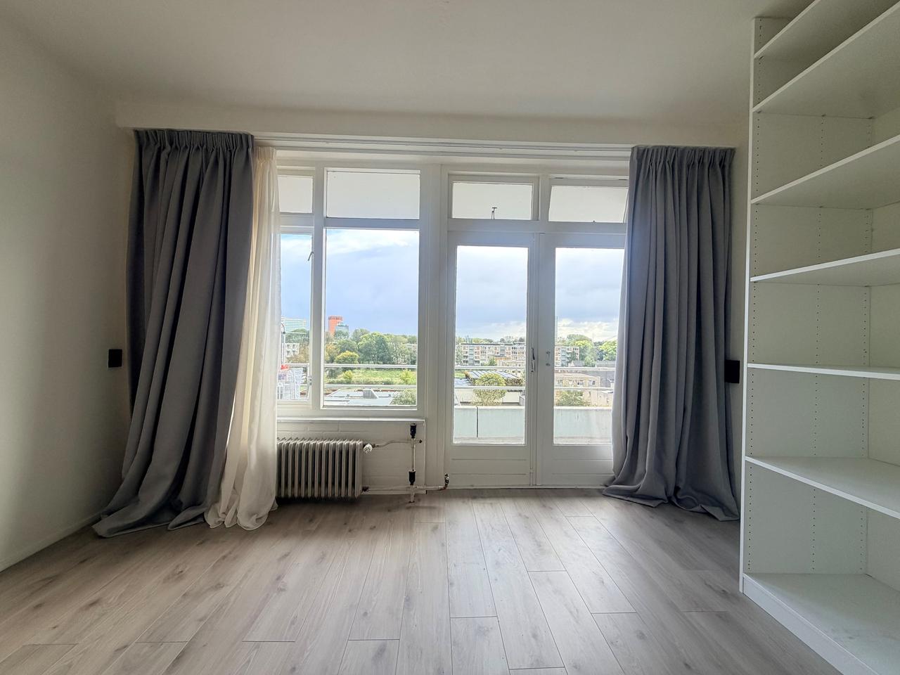 Four-room apartment with balcony in Utrecht - Image 17