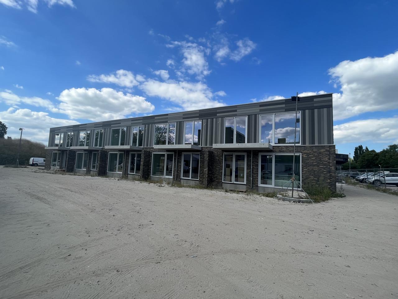 Appartement met terras en zonnepanelen - Afbeelding 1
