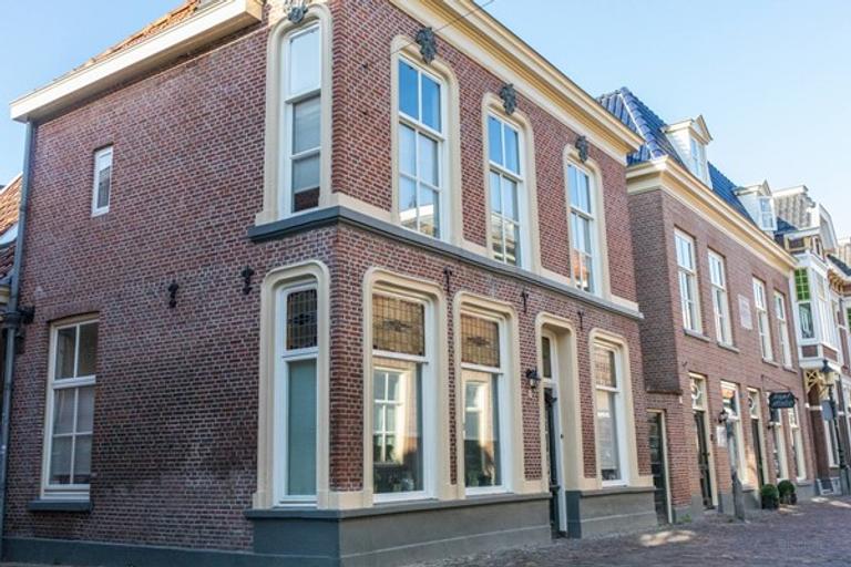 3-Bedroom House in Almelo - Image 2