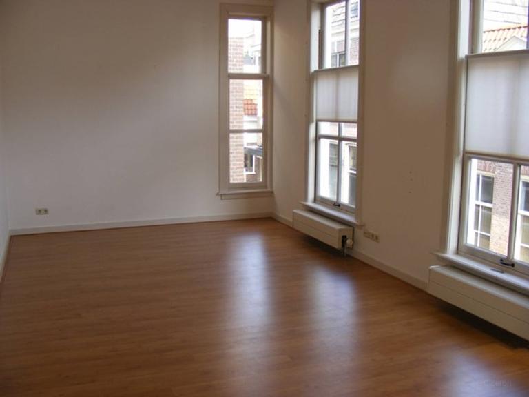 3-Bedroom House in Almelo - Image 4