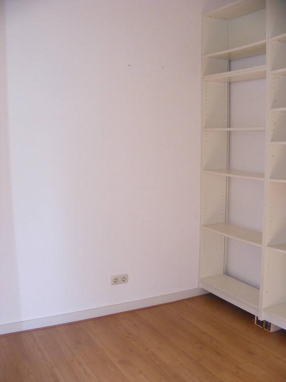 3-Bedroom House in Almelo - Image 11