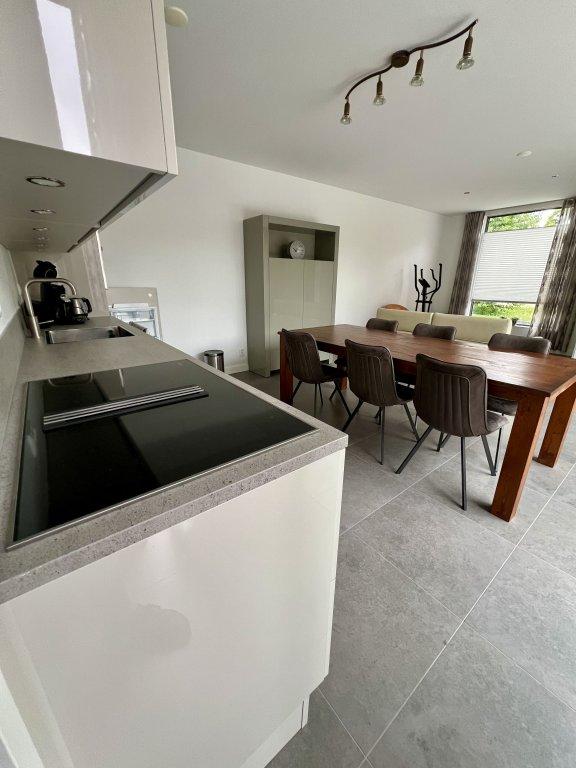 Furnished bungalow with garden in Deurne - Image 9