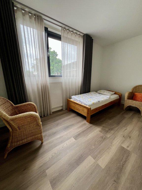 Furnished bungalow with garden in Deurne - Image 35