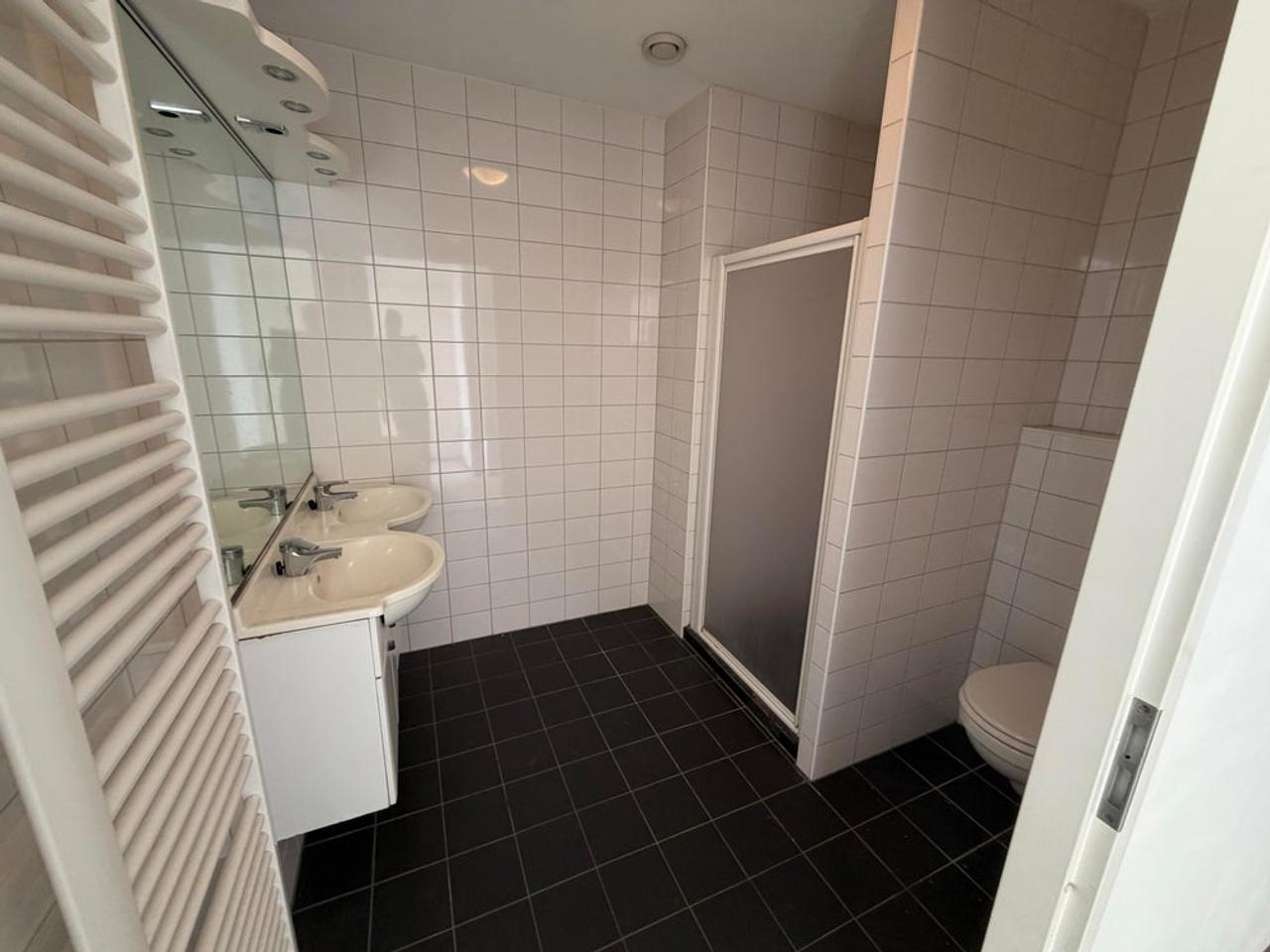 99 m² appartement met balkon in Enschede - Afbeelding 17