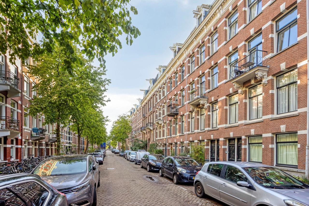 69 m² apartment with garden in De Pijp - Image 26