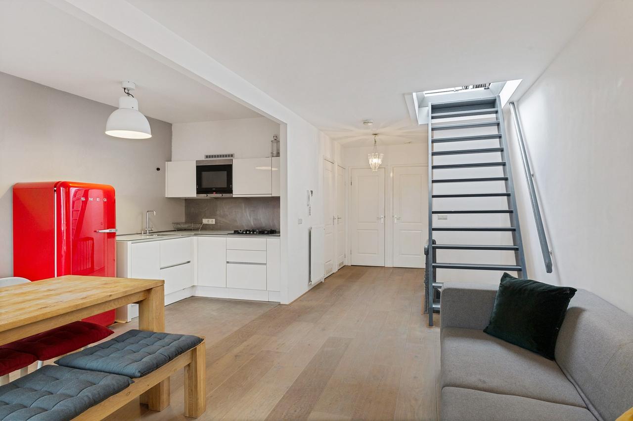 Furnished apartment with rooftop terrace - Image 6