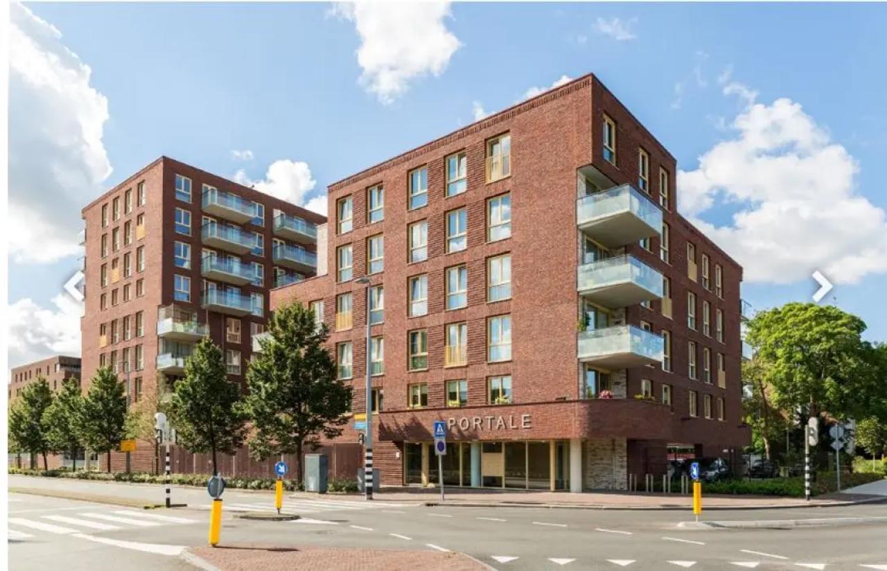 99 m² apartment with balcony in Hoofddorp - Image 2