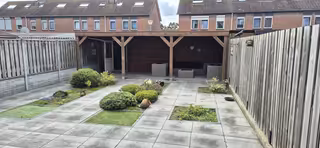 Furnished 5-Room Corner House with Garden