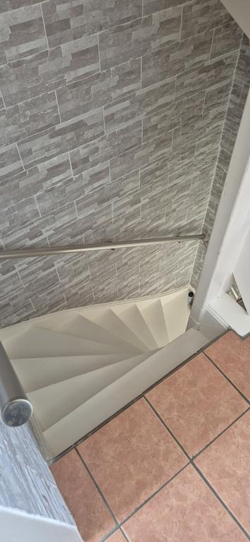 Gemeubileerde 5-kamer hoekwoning met tuin - Afbeelding 16
