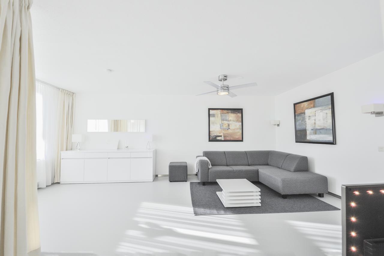 80 m² Furnished Apartment with Loggia - Image 1