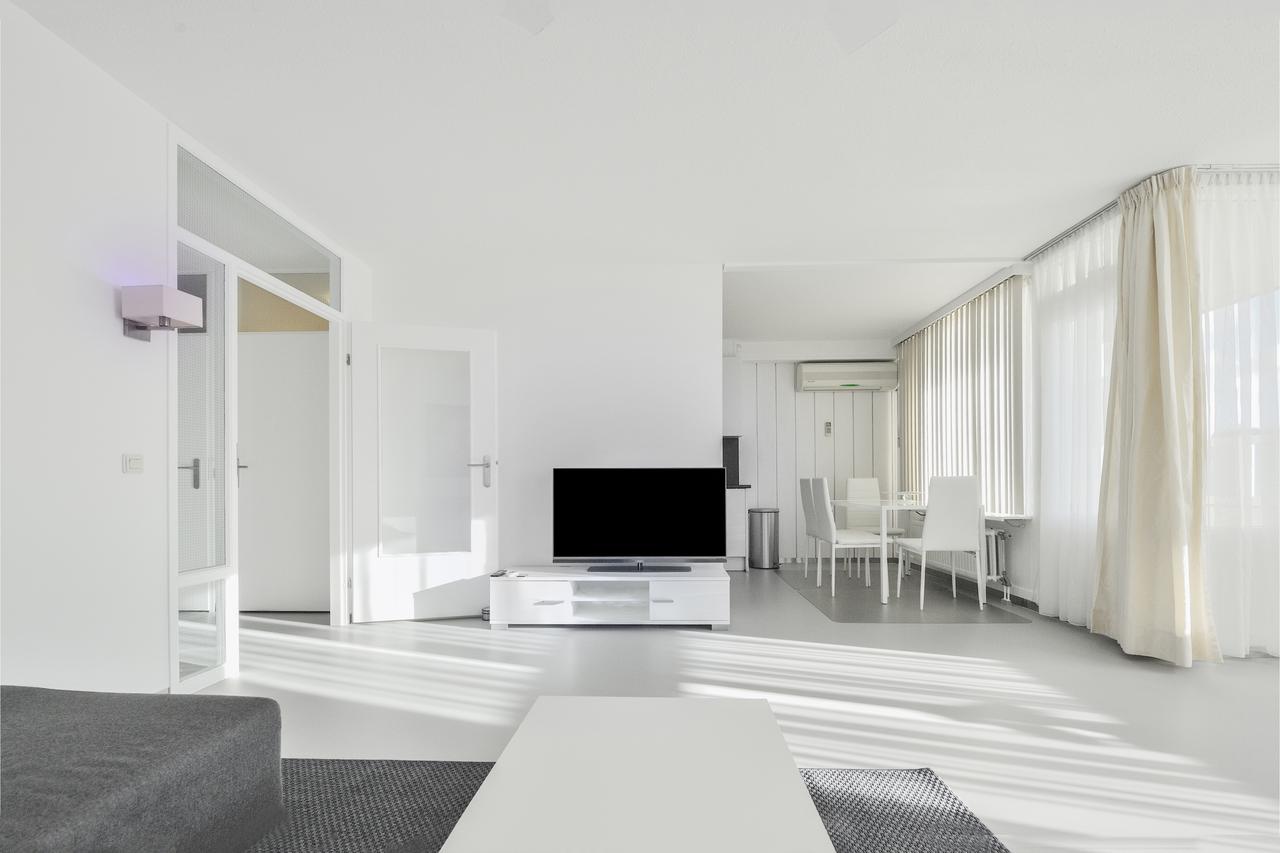 80 m² Furnished Apartment with Loggia - Image 4