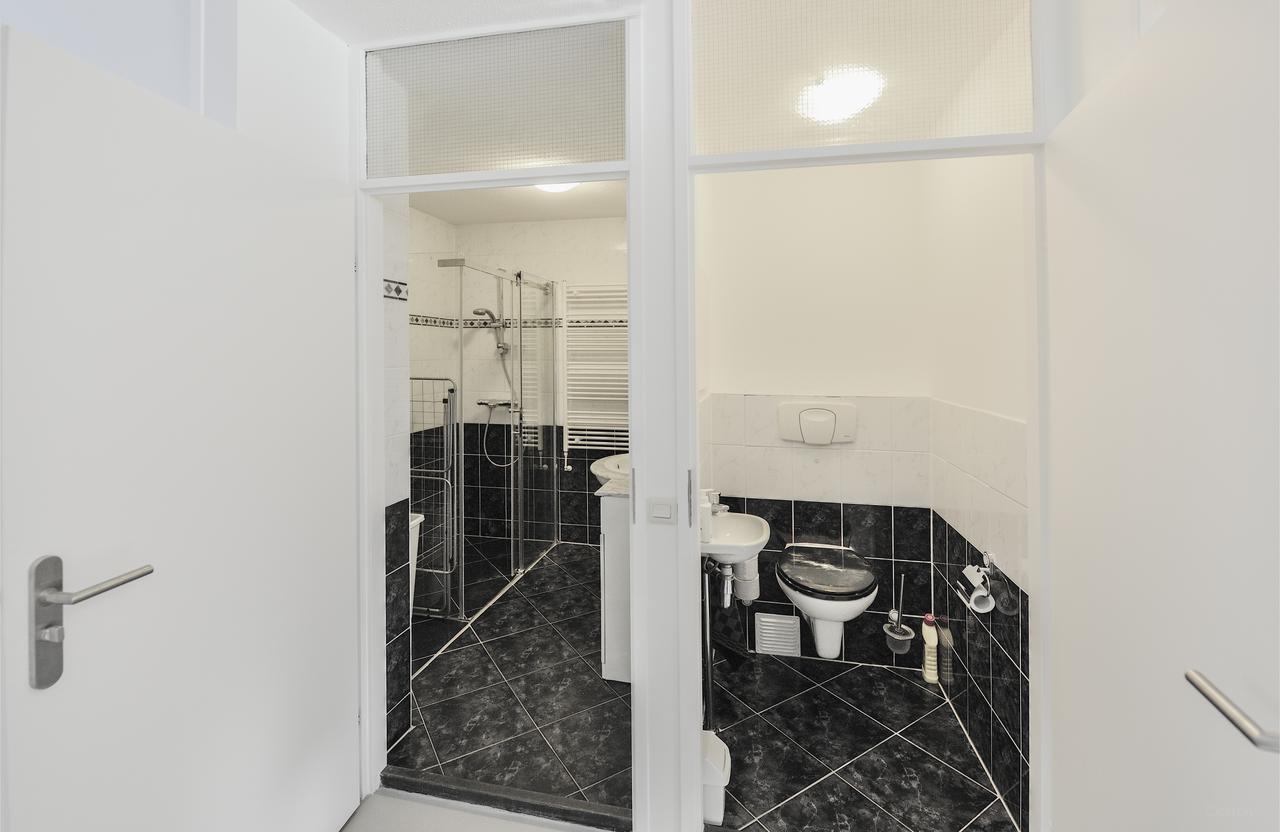 80 m² Furnished Apartment with Loggia - Image 31