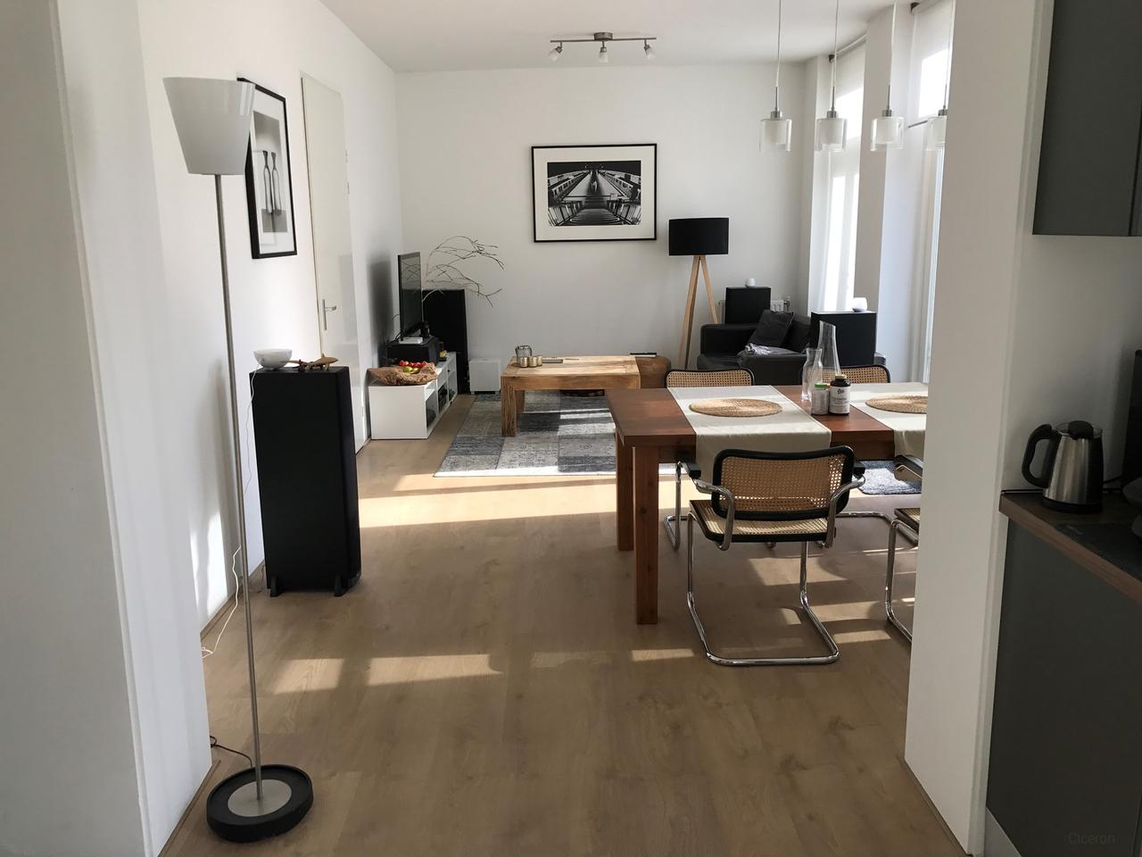 2-Bedroom Apartment with Rooftop Terrace in Baarn - Image 2
