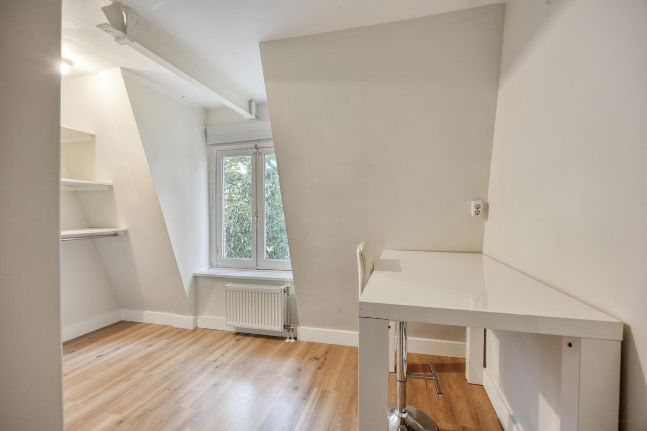 Gemeubileerd appartement met dakterras - Afbeelding 14