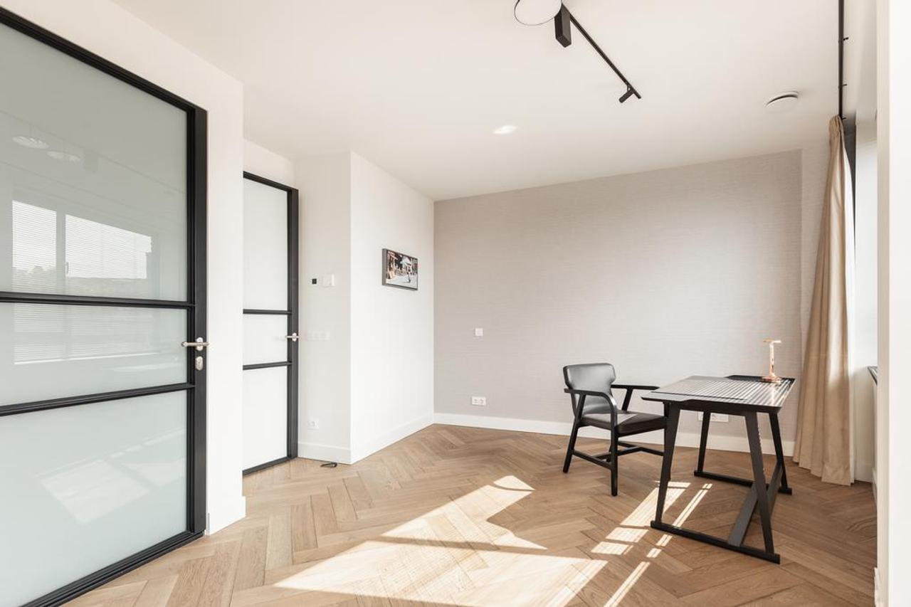 Gemeubileerd penthouse bij Vondelpark - Afbeelding 16