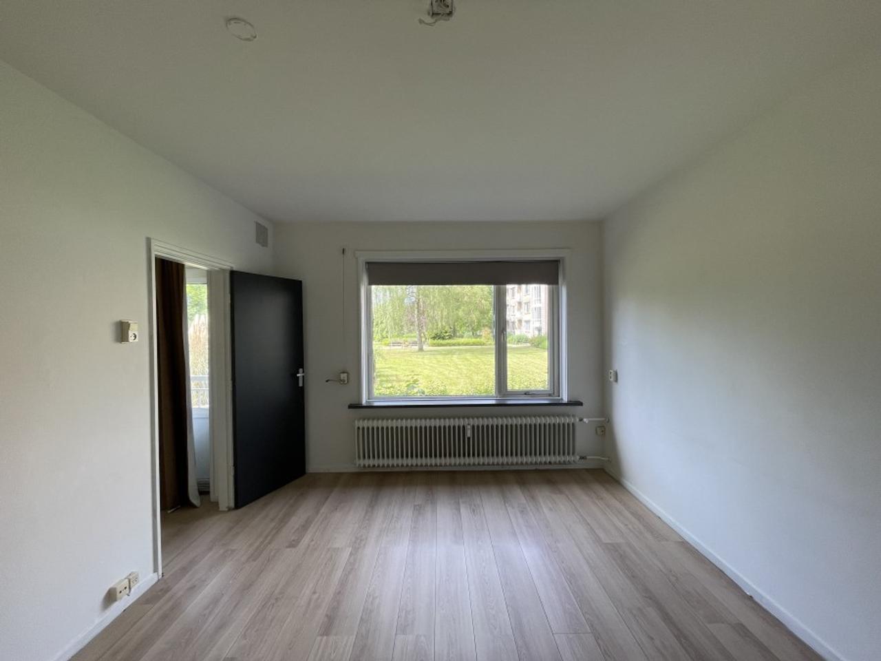 Three-room apartment with balcony in Zandweerd - Image 3