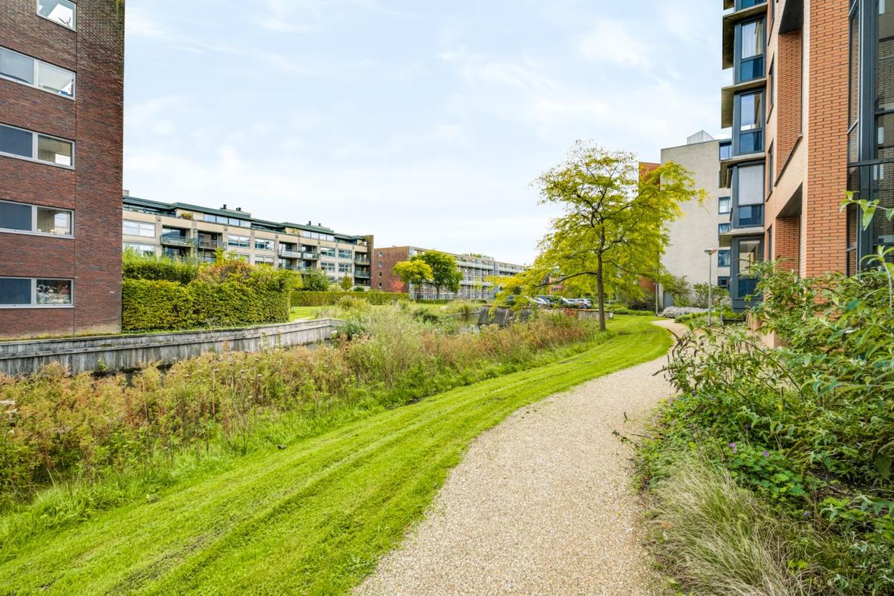 102 m² appartement met 3 slaapkamers - Afbeelding 41
