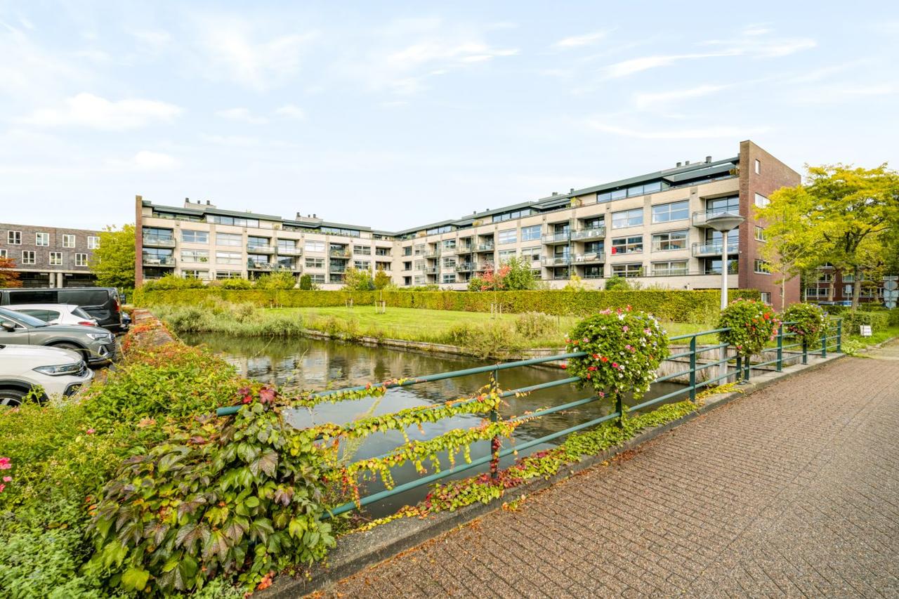 102 m² appartement met 3 slaapkamers - Afbeelding 45