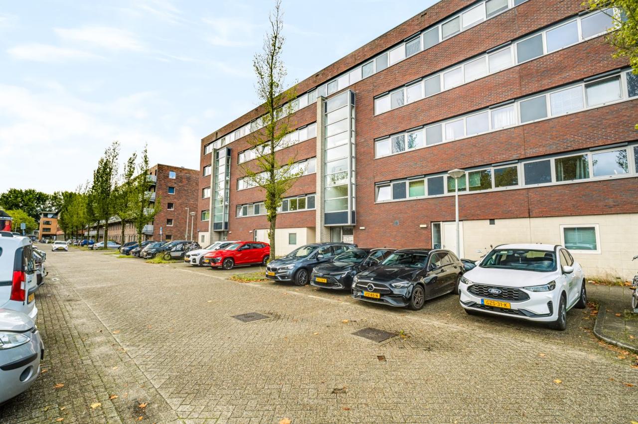 102 m² appartement met 3 slaapkamers - Afbeelding 47
