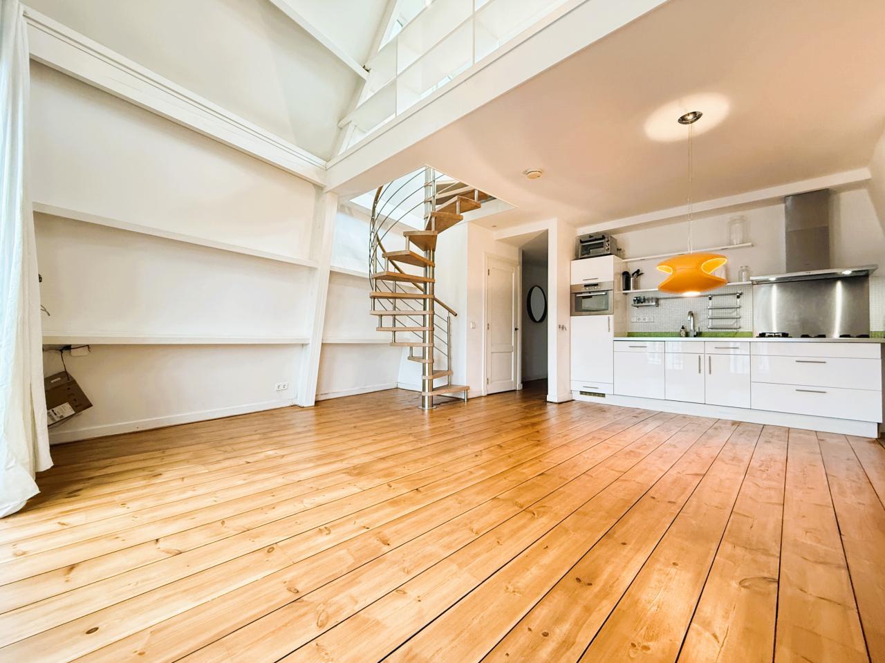 Loft van 80 m² met dakterras in De Pijp - Afbeelding 4