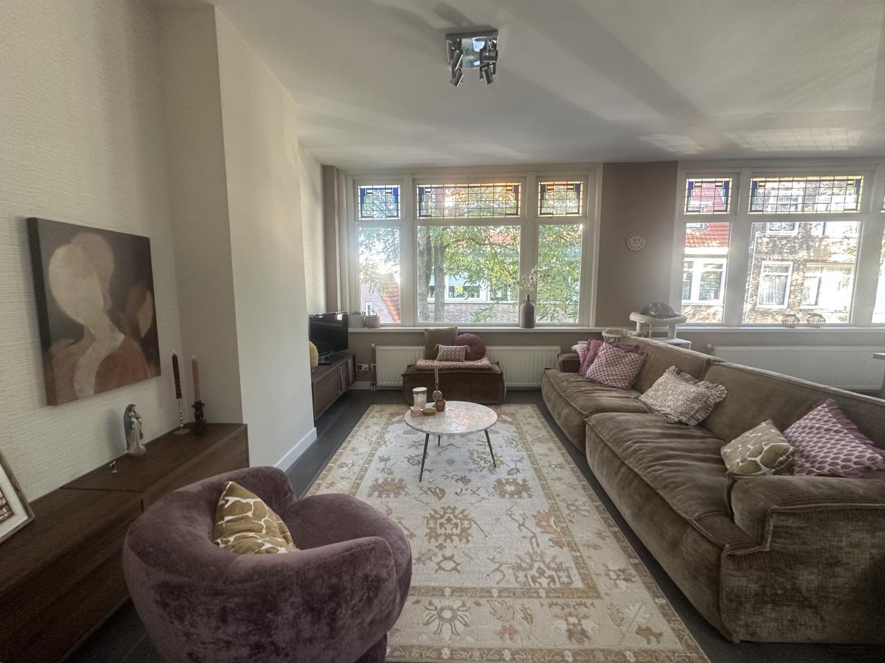 Furnished 4-Room Apartment with Balcony - Image 4