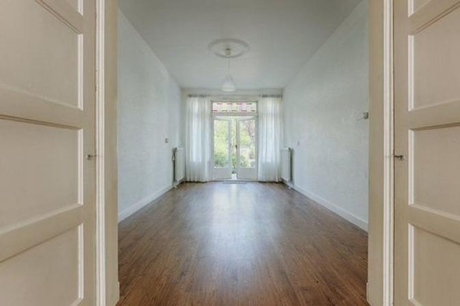 Ground-Floor Apartment with Garden in The Hague - Image 5