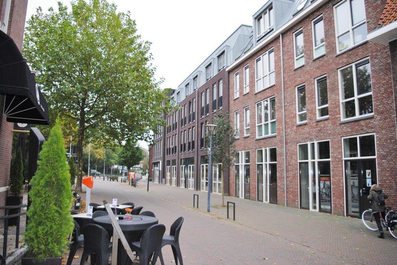 Open views and private parking in Renkum - Image 2