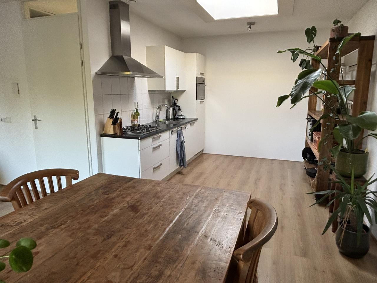 Open views and private parking in Renkum - Image 7