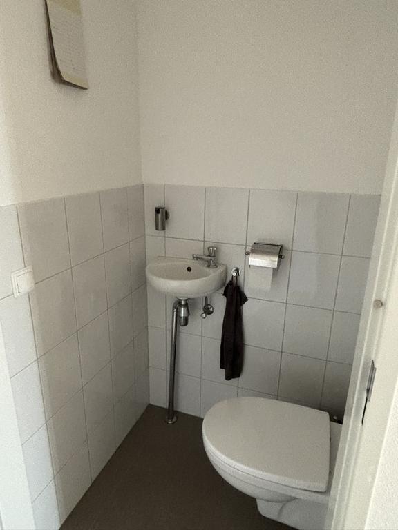 Open views and private parking in Renkum - Image 12
