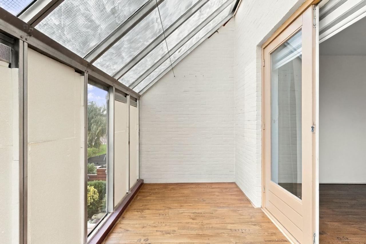 80 m² apartment with balcony and terrace - Image 9