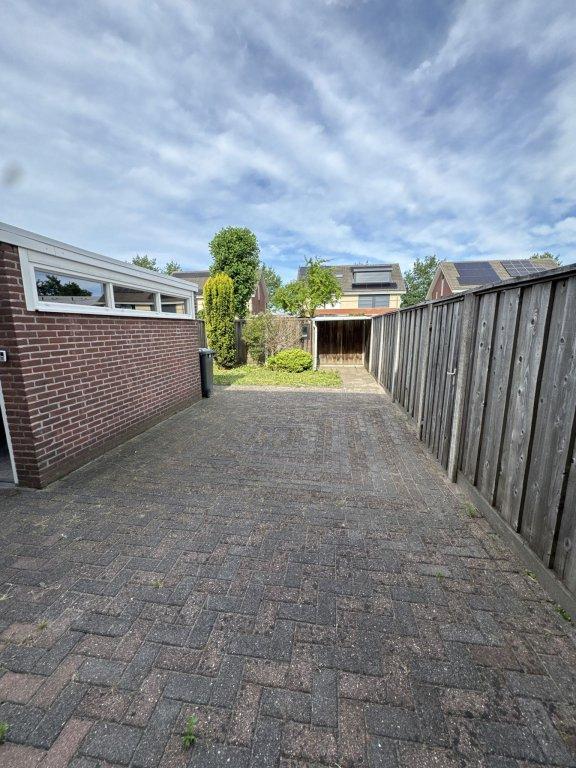 Hoekwoning met royale tuin in Enschede - Afbeelding 12