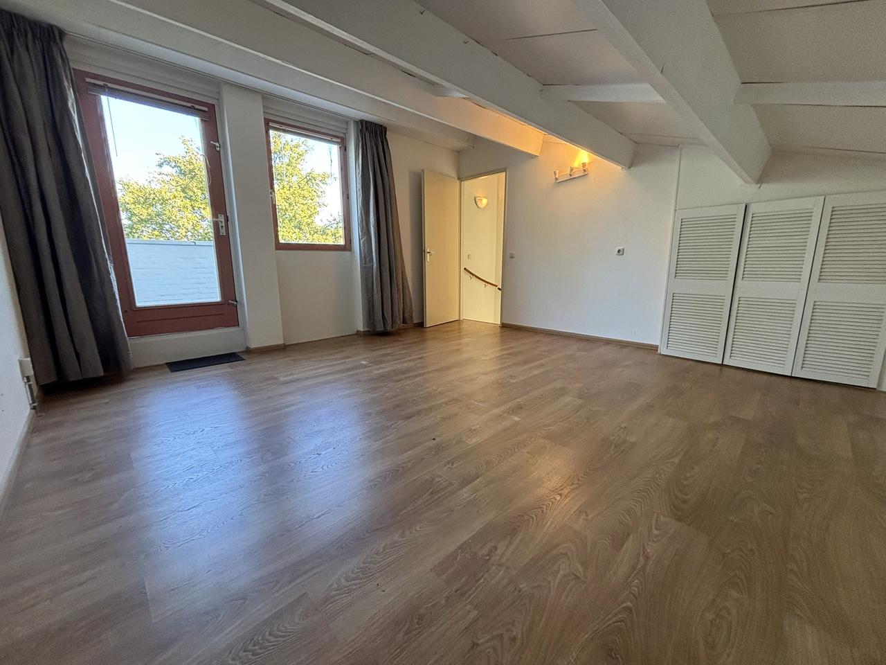 142 m² gezinswoning met tuin en garage - Afbeelding 13
