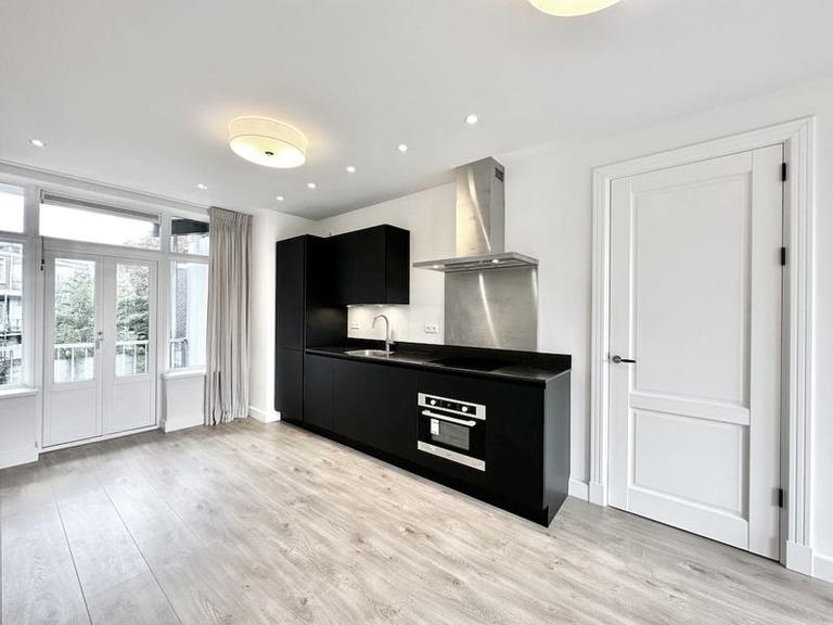 Gemeubileerd 3-kamerappartement met balkon - Afbeelding 5