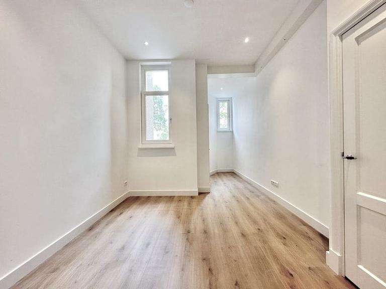 Apartment with Terrace in Amsterdam Oud-West - Image 7