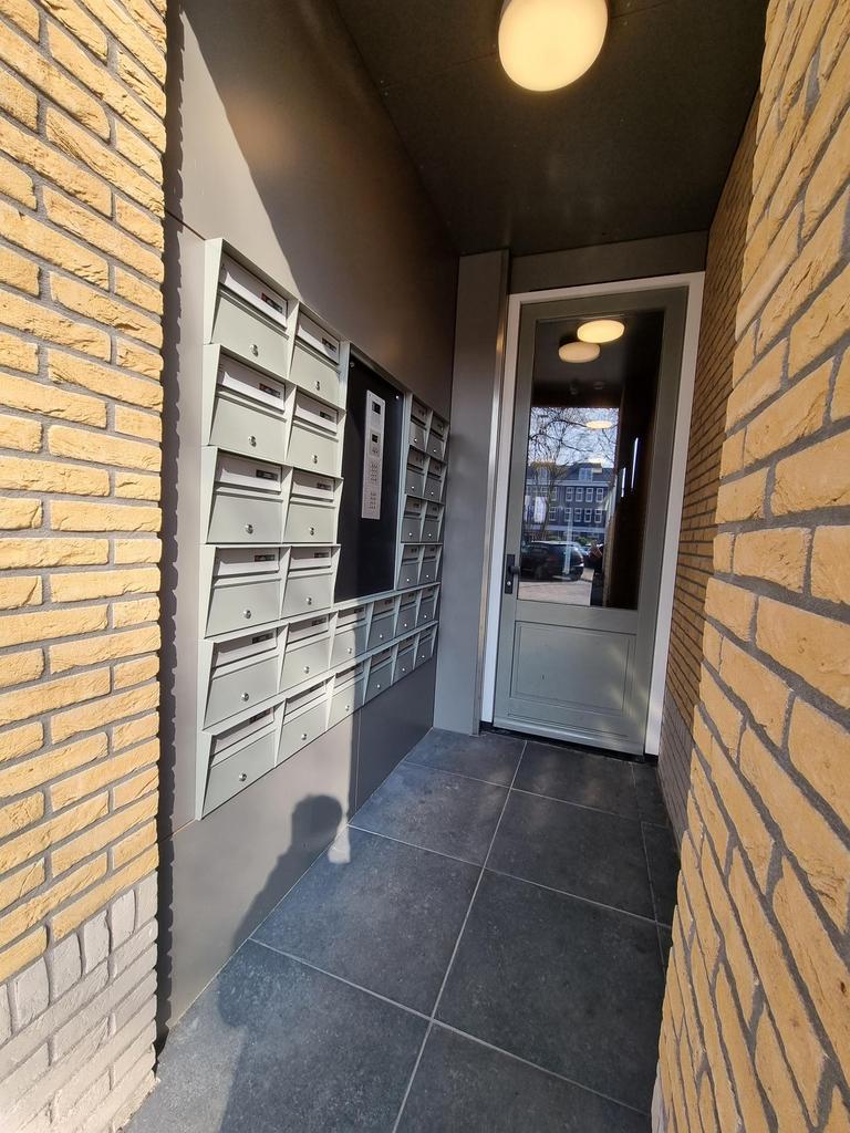 Two-room apartment near Purmerend centre - Image 3