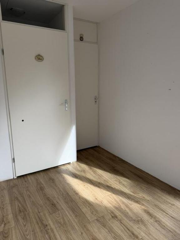 95 m² gezinswoning met terras en parkeerplek - Afbeelding 7