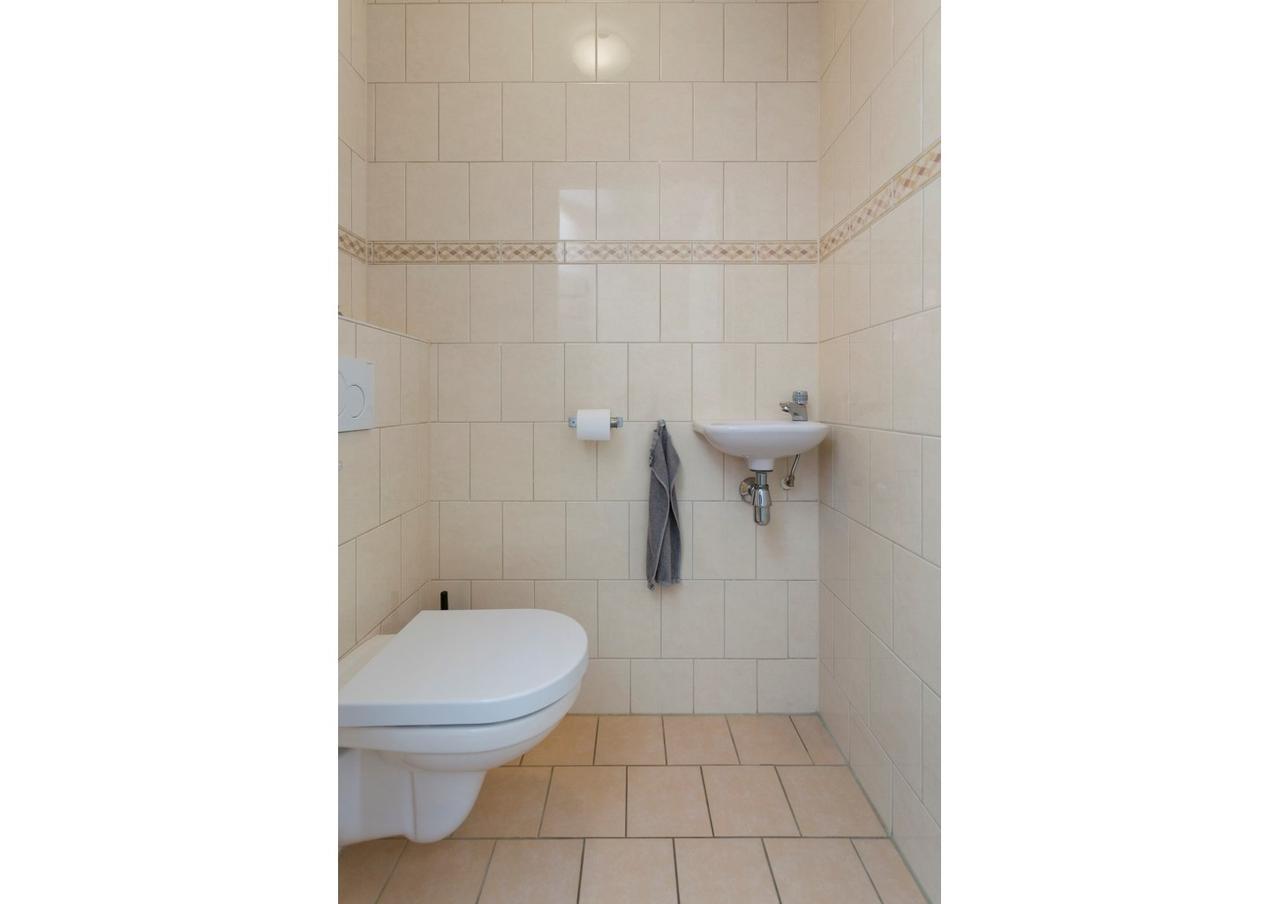 Gemeubileerd 3-kamerappartement op 22e verdieping - Afbeelding 4
