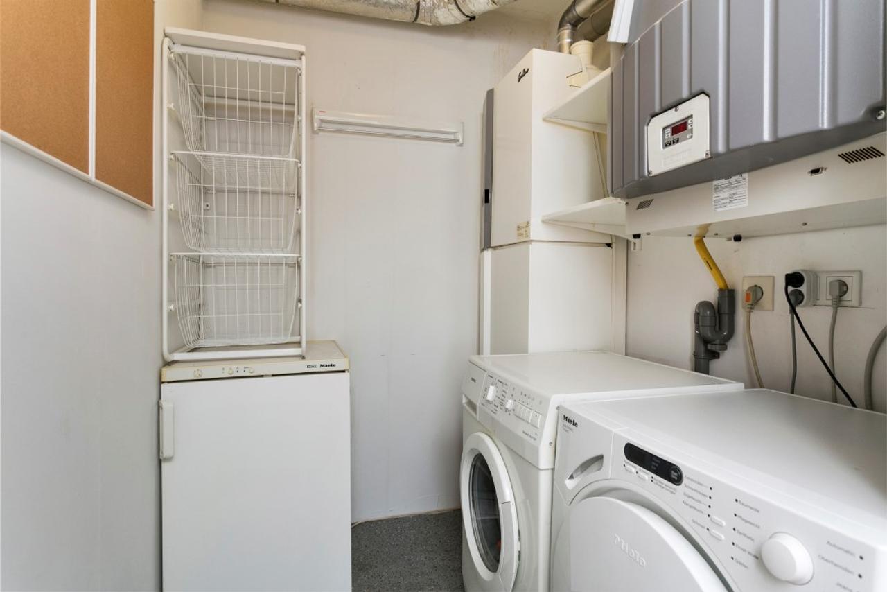Gemeubileerd 3-kamerappartement op 22e verdieping - Afbeelding 15