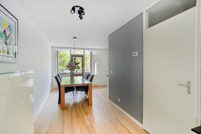 126 m² appartement met 4 slaapkamers - Afbeelding 4