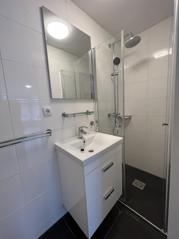 Gemeubileerd 2-kamerappartement in Nieuwe Westen - Afbeelding 7