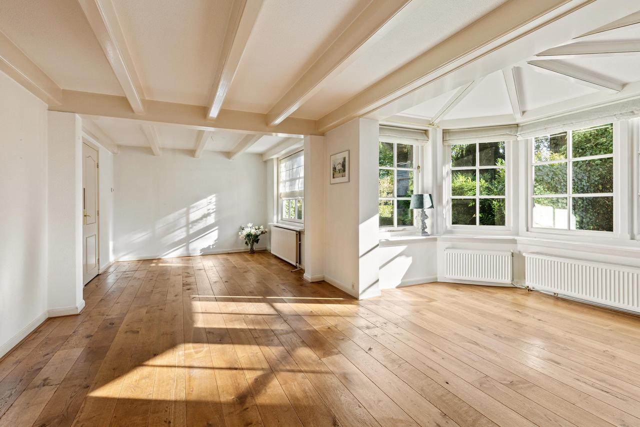 Detached Home with Garage in Soest - Image 5