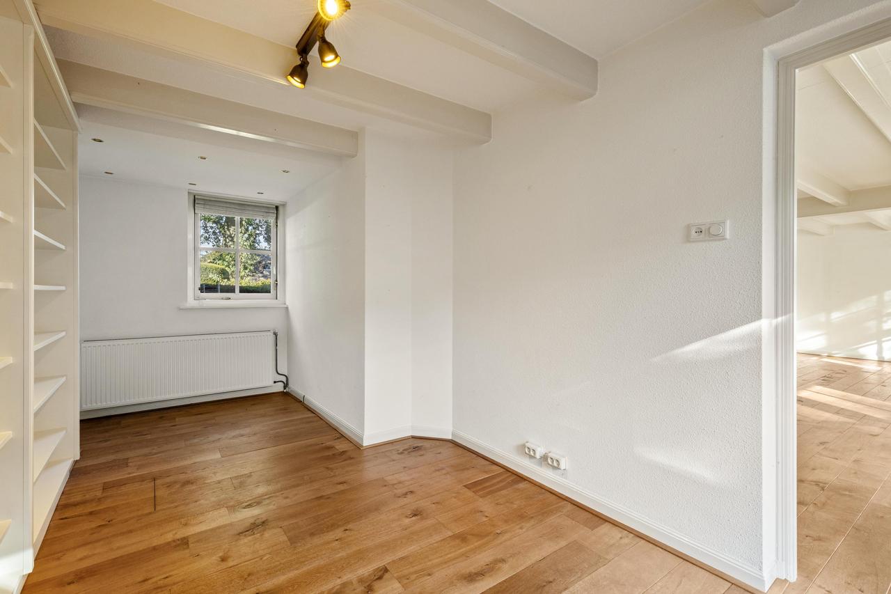 Detached Home with Garage in Soest - Image 6