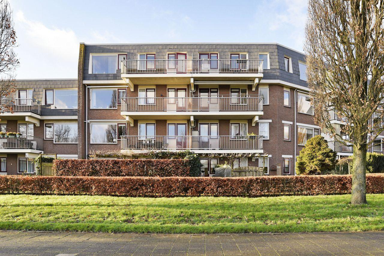Available now: 3-room apartment in Heiloo - Image 3